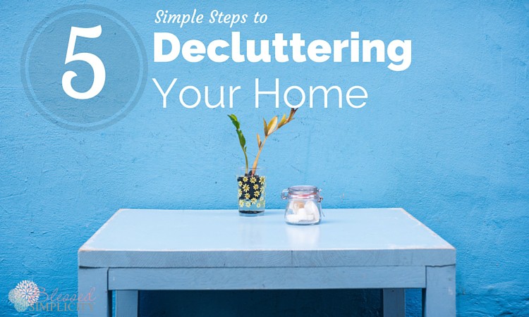 Five Simple Steps to Decluttering Your Home {Free Printable Planner}