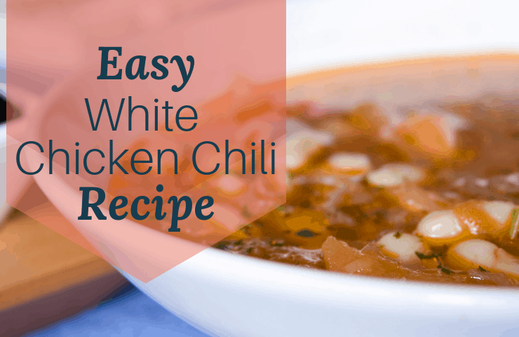 This easy white chicken Chili recipe is perfect for fall gatherings. | Crock pot white chicken chili recipe | stove top white chicken chili recipe | cream cheese white chicken chili recipe | 
